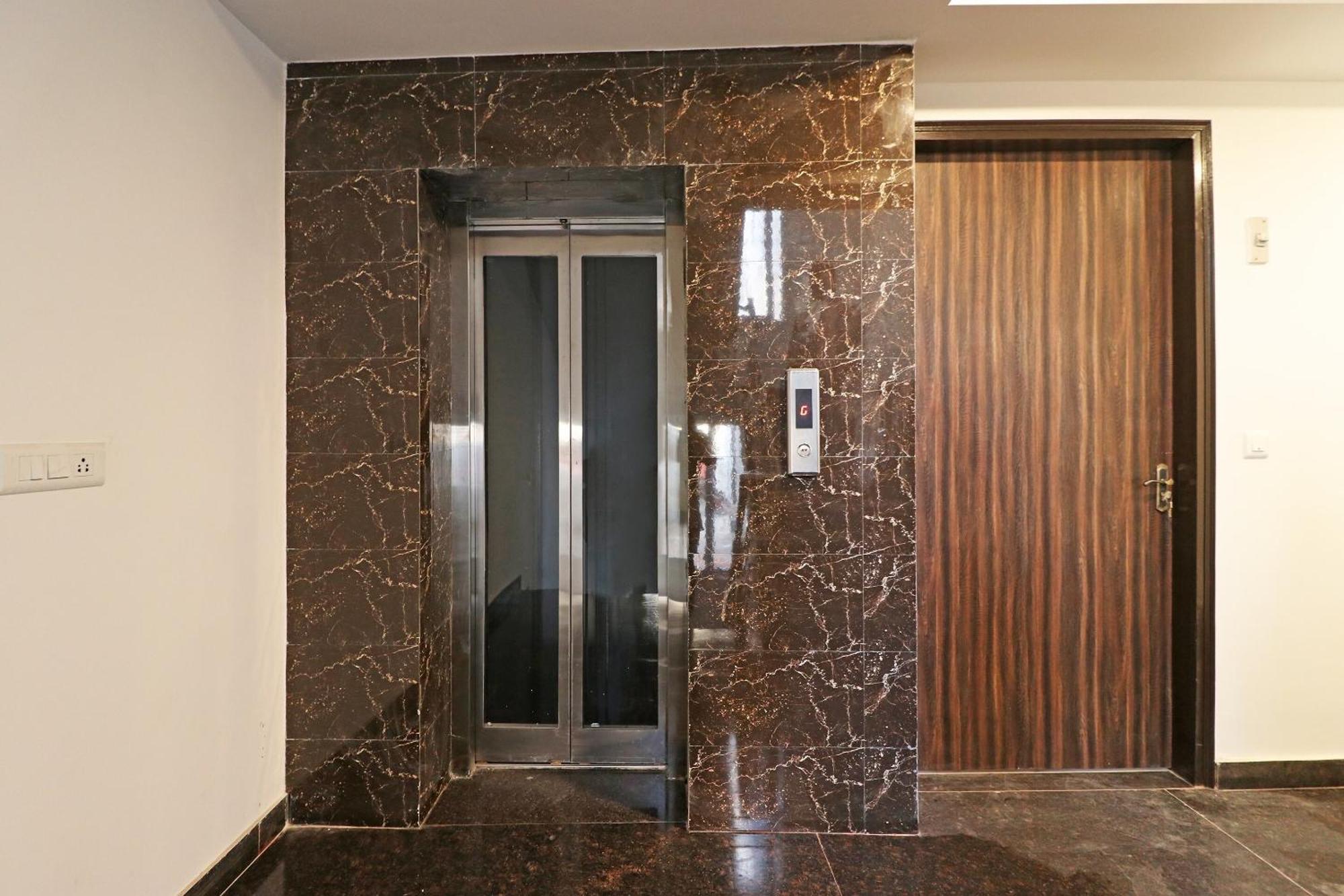 Hotel O Aamara Nowe Delhi Zewnętrze zdjęcie