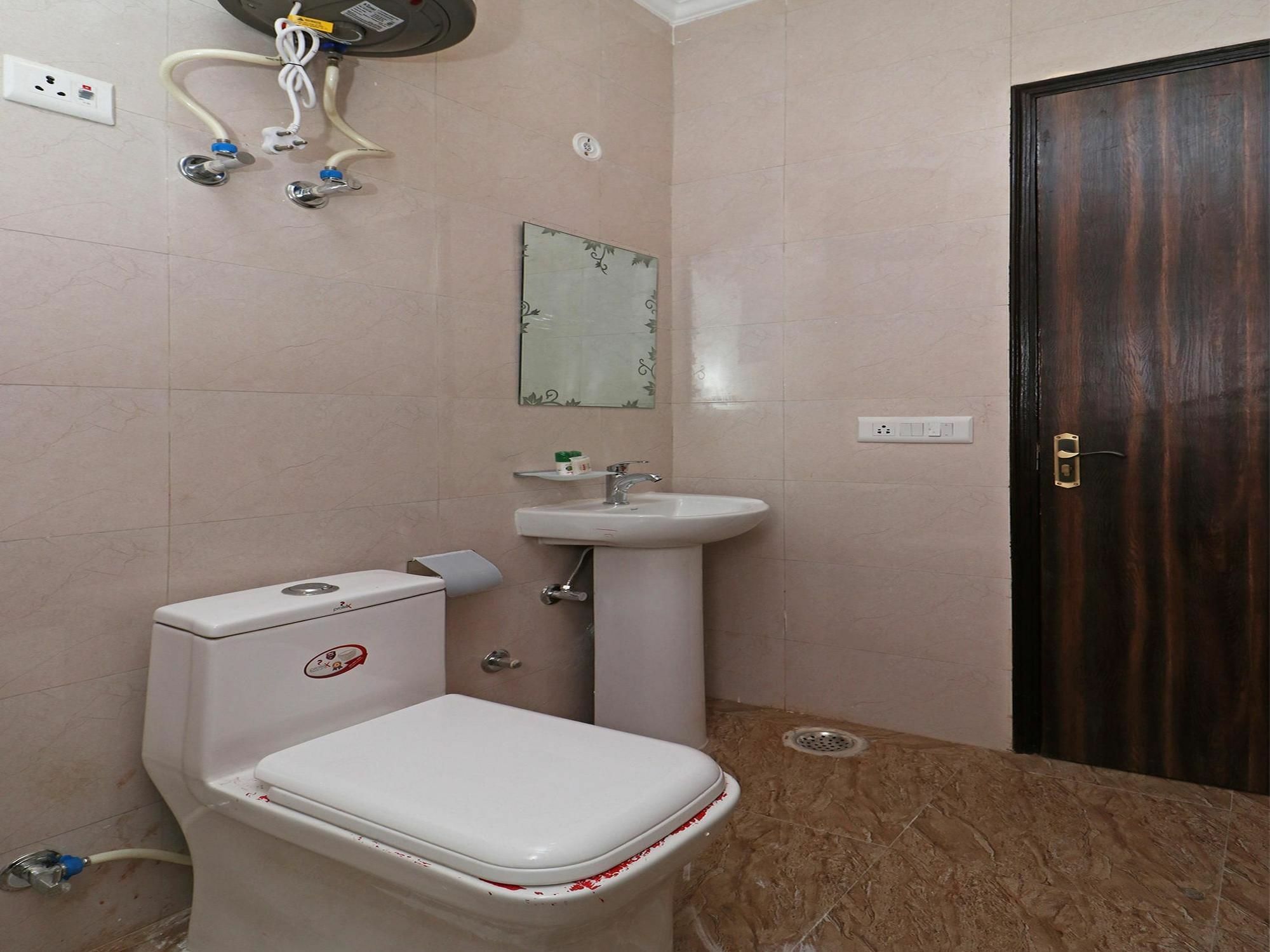 Hotel O Aamara Nowe Delhi Zewnętrze zdjęcie